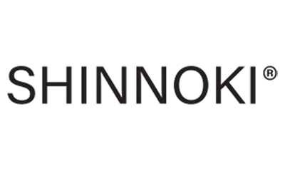 Shinnoki logo fineerpanelen en houtafwerking