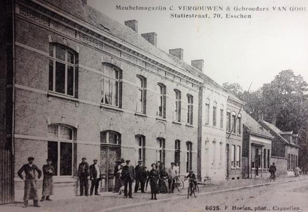 Historische foto van meubelmagazijn Vergouwen en Van Gool in Essen rond 1912